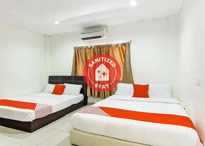 Oyo 304 Zero Hour Hotel