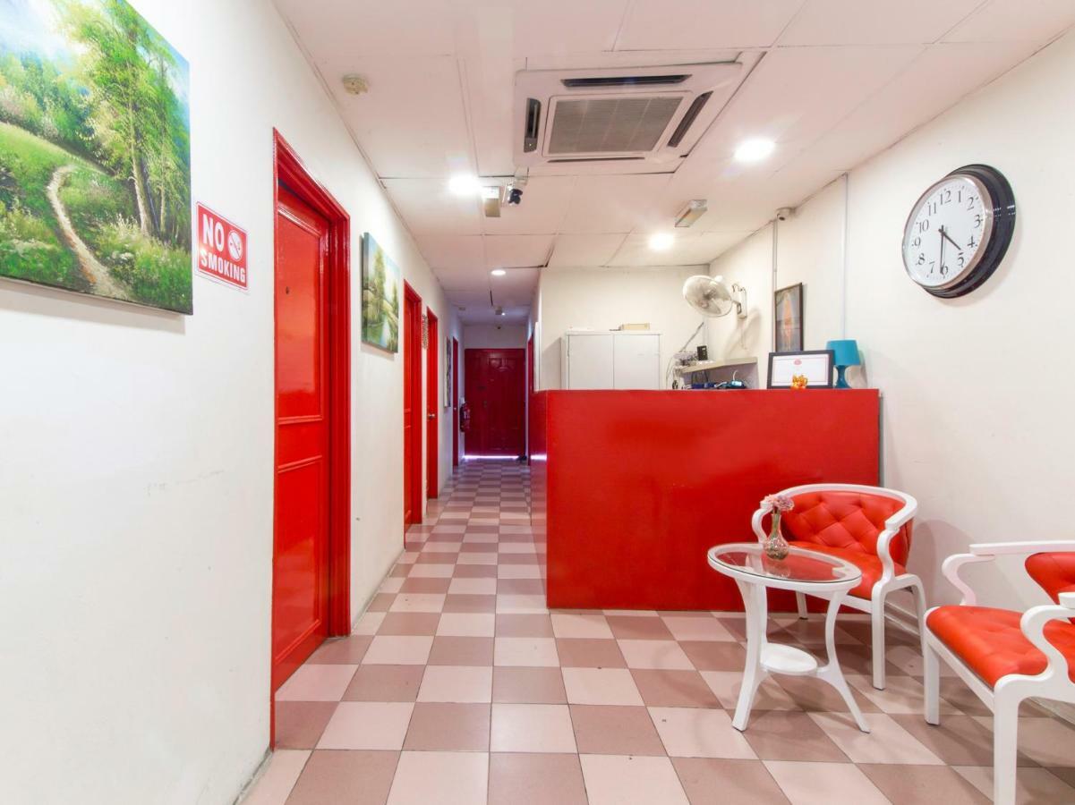 Hotel Oyo 304 Zero Hour 2*